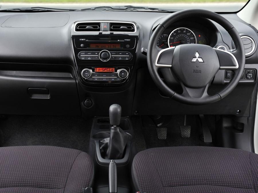 Торпедо Mitsubishi Mirage 2013 года  (UK) (фото 14 из 31)